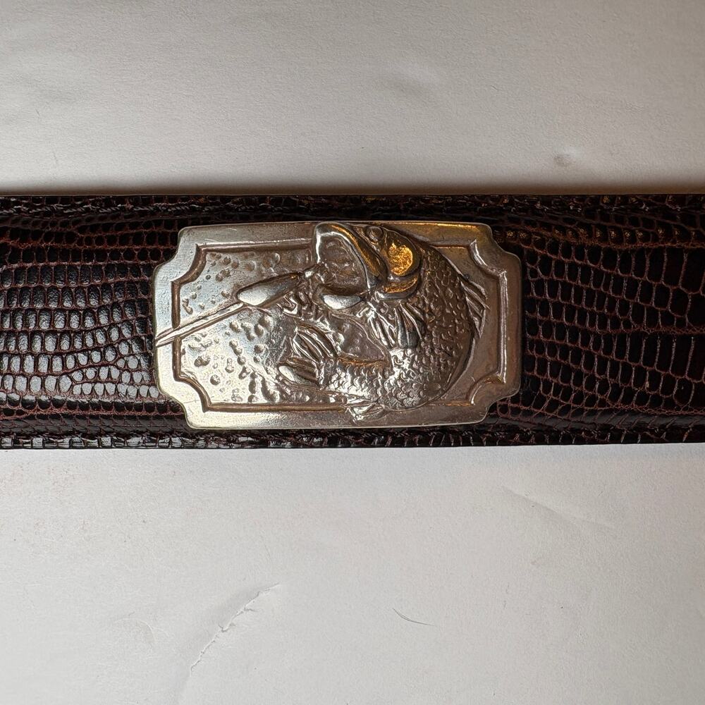 Embossed Alligator Brown Leather Belt w Silver Toned Bass Fishing Emblems 40 L - Picture 6 of 10